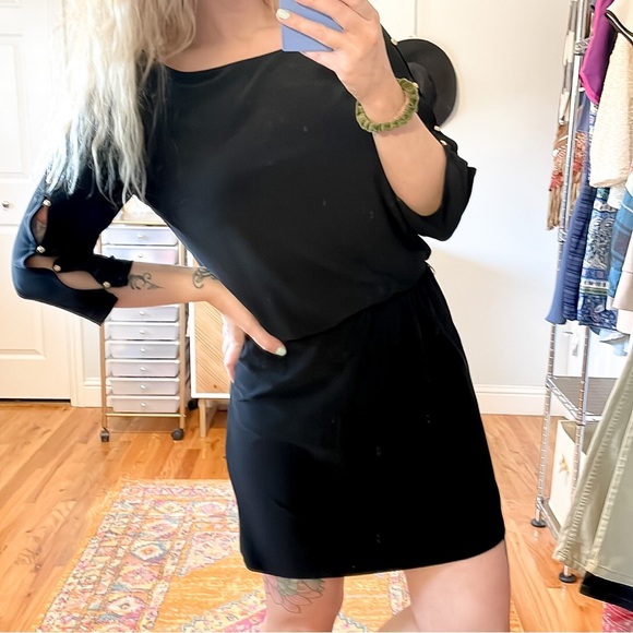 WHITE HOUSE BLACK MARKET | Quarter Sleeve Black Mini Dress - Picture 1 of 8